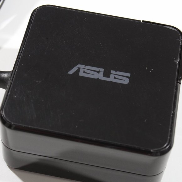 ASUS Laptop Charger HU10104-11302 - Picture 2 of 7